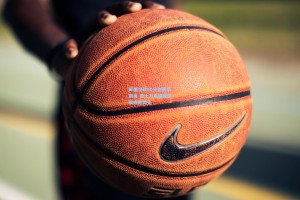 库里狂砍50分创赛季新高 勇士力克强敌延续连胜势头