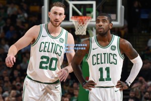 中国冰壶队世锦赛表现亮眼 新生代选手展现强劲实力