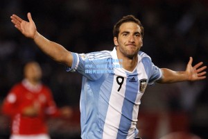 新一代移动长城集结号吹响，内线擎天柱能否撑起男篮新天空？