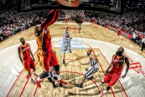 中超联赛第15轮，上海海港3-1力克山东泰山，武磊梅开二度领跑射手榜