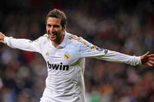 切尔西匠心独运，为帕尔默定制康复球鞋，科技助力核心伤愈回归