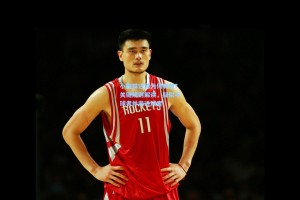 小蜘蛛进球为何有效？关键规则解读，疑似手球者并非进球者